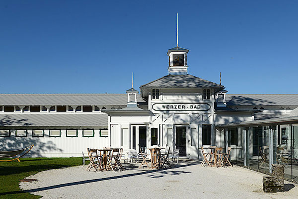 tennishotel werzers resort poertschach kaernten badehaus