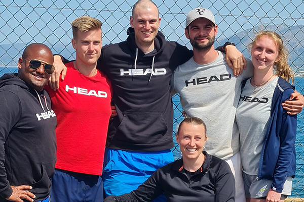 tenniscamp koko nana beach club trainer