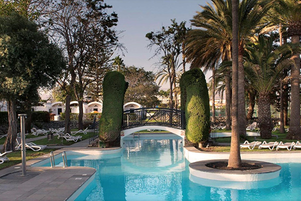 Cordial Biarritz pool