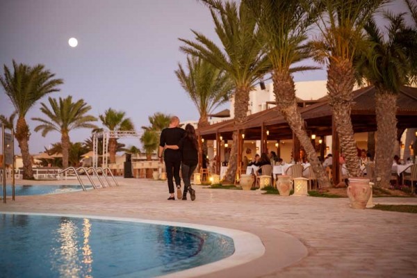 TennisTraveller-Tennis Hotel-ROBINSON Club-Djerba-Bahiya-Evening atmosphere