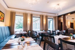 Tennis Hotel-Kocks-RestaurantTennisTraveller-f