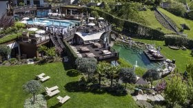 tennis hotel andreus south tyrol outdoor area