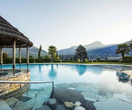 tennishotel-lamaiena-suedtirol-aussenpool