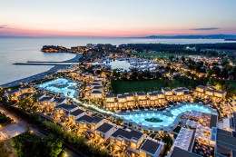 Tennis Hotel-Sani-Resort ViewTennisTraveller