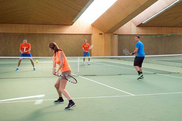 Tennishotel Krone Schnetzenhausen Tennishalle