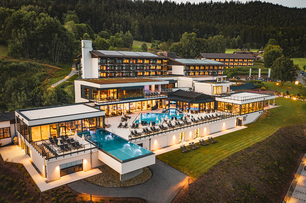 TennisTraveller Tennishotel Sonnenhof in Lam im Bayerischen Wald