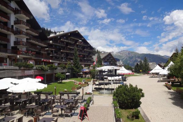 tennishotel des masques schweiz ansicht sommerx800