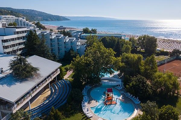 tennishotel sandy beach albena luftbild