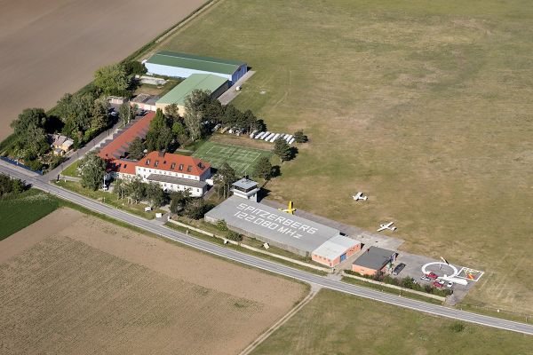 tennishotel spitzerberg aerial