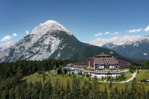 interalpen hotel tyrol ansichtx800