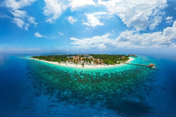 tennishotel reethi faru resort 1200x800