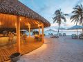 tennishotel reethi faru resort sunset bar