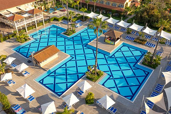 tui magic life calabria pool arial2