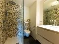 lechlife apartment bathroom