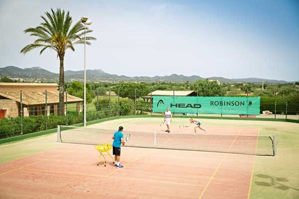 TennisTraveller Tennishotel Robinson Club Mallorca Tennis
