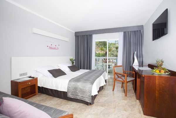 Tennis Hotel Bahia del Sol Mallorca Double Room2