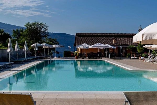 tennishotel zanzanu gardasee pool