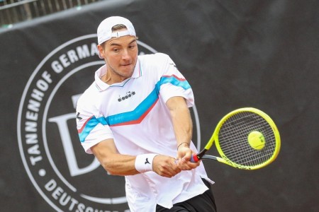 Jan-Lennart Struff meldet Rhein Asset Open Bild 1