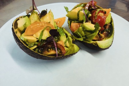 Einfacher Avocado-Minz-Salat aus dem La Maiena Meran Resort
