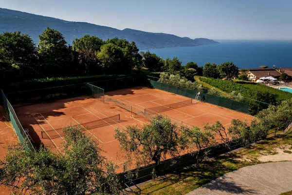 Tenniscamps am Gardasee im Park Hotel Zanzanù