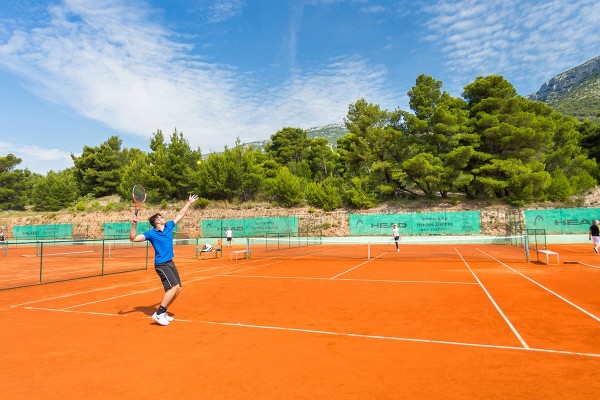 Tennis vacation on Brač in Dalmatia