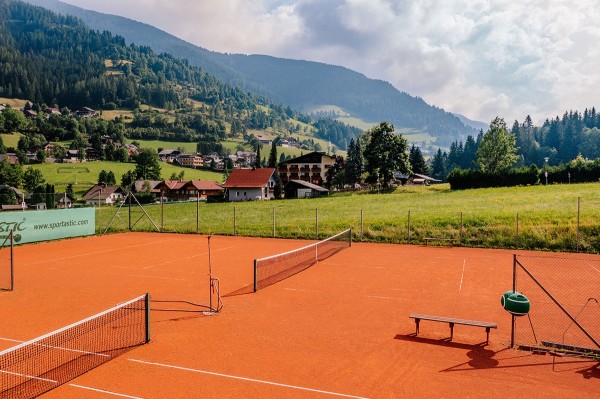 Ballwechsel in Bad Kleinkirchheim