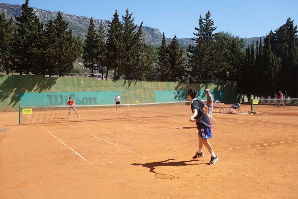 Tennis-Point Sundowner LK-Camp auf der Insel Brac Bild 1