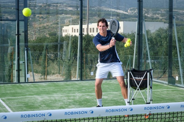 Padel-Intensivwoche mit Yannik Mann im ROBINSON SARIGERME ...