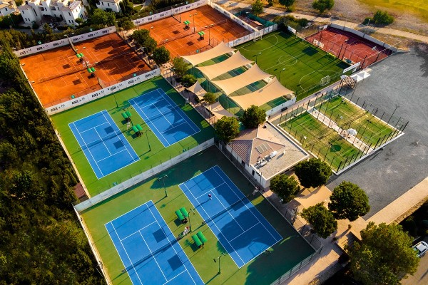 Tenniskurse im Aphrodite Hills Resort