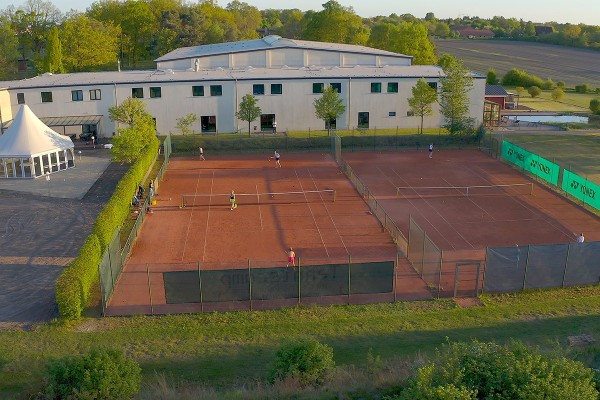 Tenniscamps in der Lüneburger Heide mit TENNISCAMP