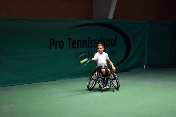 Wheelchair tennis camp with the Pro tennis school in ...