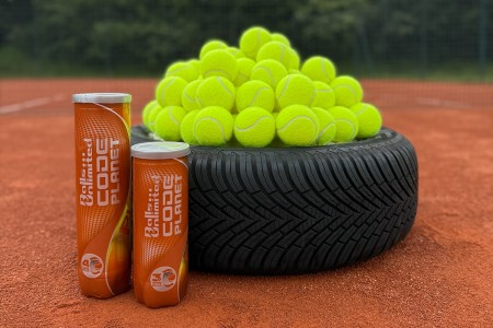Code Planet - the sustainable tennis ball