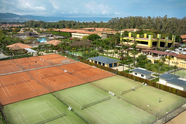 Tenniskurse im TUI MAGIC LIFE Club Calabria