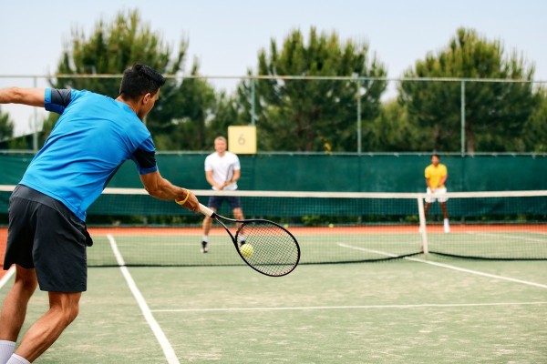 Tenniskurse im TUI MAGIC LIFE Club Jacaranda