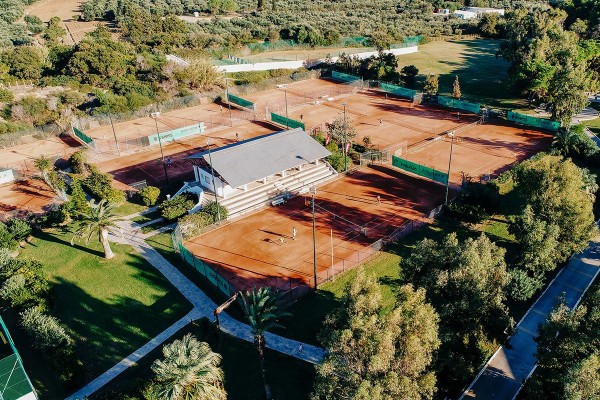 Tenniscamp mit Markus Wislsperger im ROBINSON KYLLINI BEACH