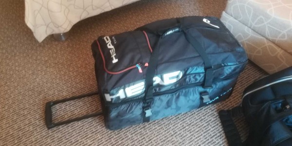 TennisTraveller Christian tests the HEAD Team Travelbag Figure 1
