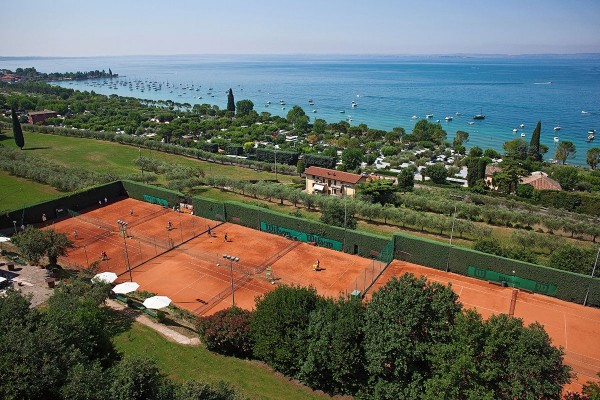 Frühjahrs-Tenniscamps bei Bardolino am Gardasee Bild 1