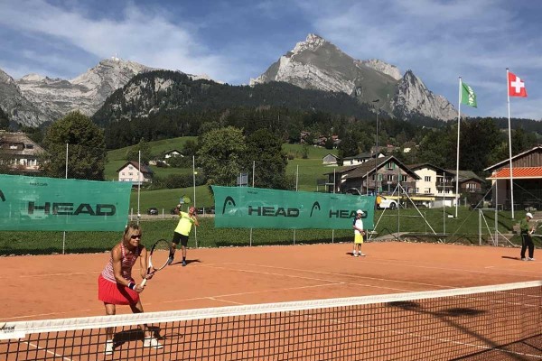 MMP-Tenniskurse im Hotel Hirschen Wildhaus Bild 1