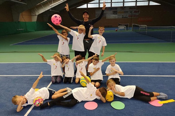 Tennisferienwoche & Zirkusspiele für Kids in Tirol