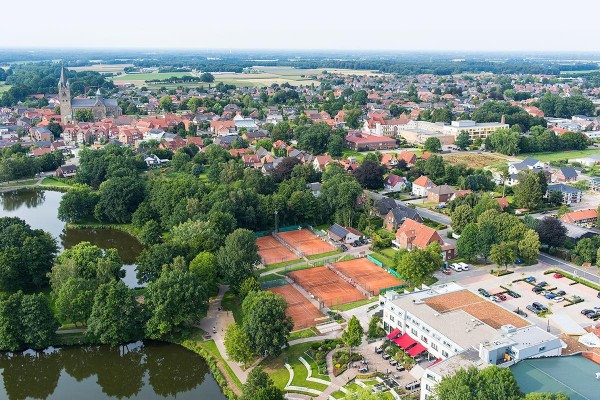 Tennis-Arrangements im See- und Sporthotel Ankum Bild 1