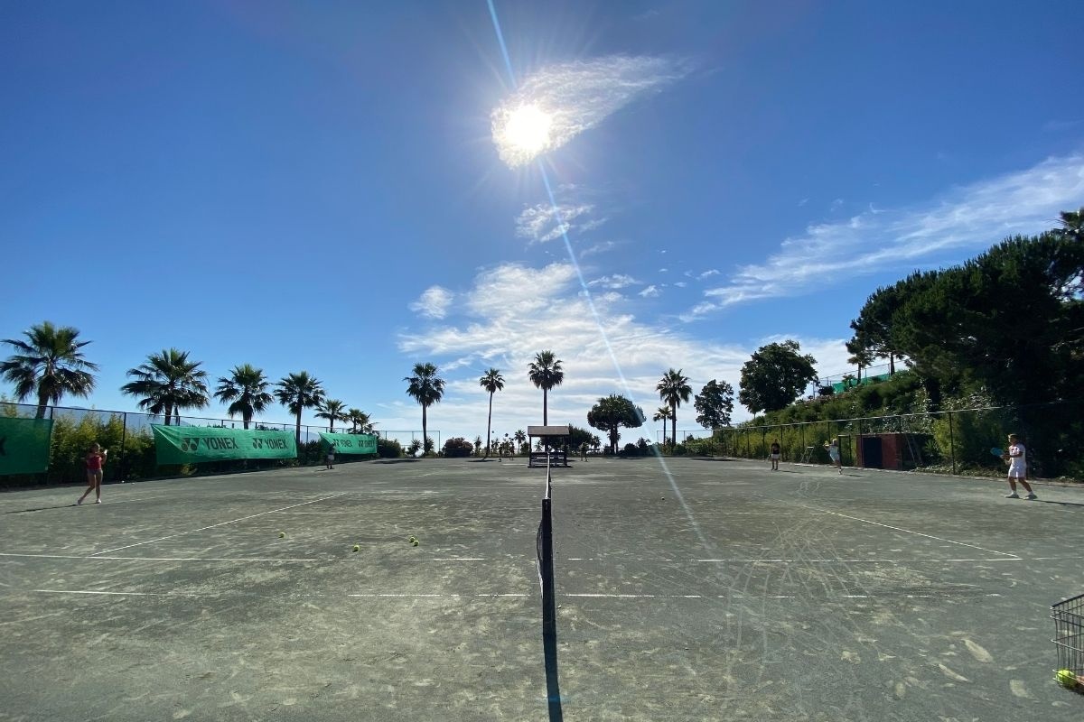Tennis all over Sommer-Tenniscamps in der Hofsaess Tennis Academy