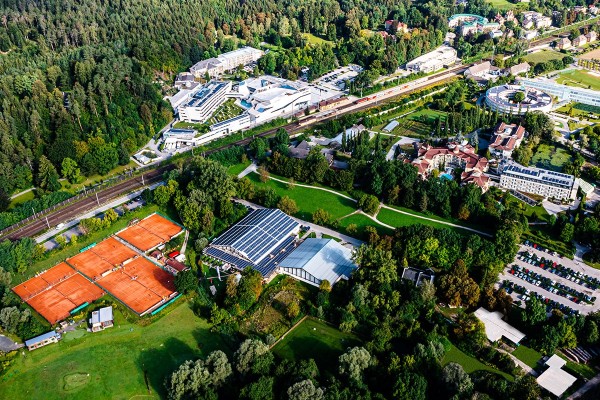 Tennis &amp; Therme im Tennishotel Karawankenhof Bild 1